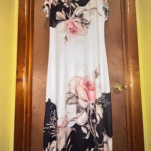 Floral Maxi Dress in Black and White